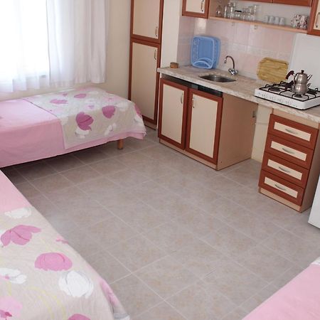 Dilay Apart Aparthotel Avsa Adasi Exterior photo