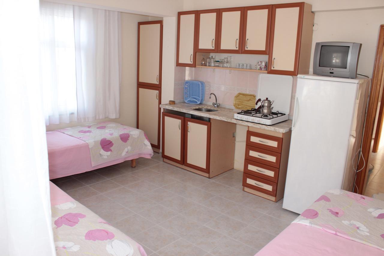 Dilay Apart Aparthotel Avsa Adasi Exterior photo
